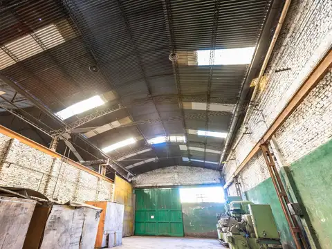 Galpon en Alquiler 36  mts Fondo