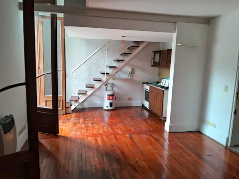 Depto Tipo Casa en Alquiler de 1 dormitorio