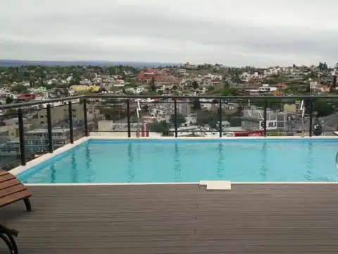 Carlos Pellegrini 100