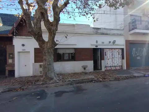 Depto Tipo Casa en Venta en Bernal, USD 230.000