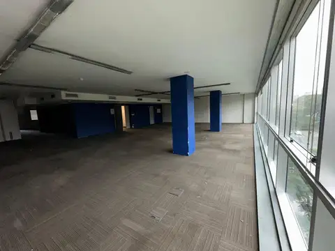 Oficina 305 m2 - 2 cocheras - Monserrat