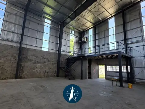 Galpon en Alquiler en Garin, USD 5.400