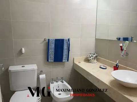 Departamento en Alquiler con 1 cocheras