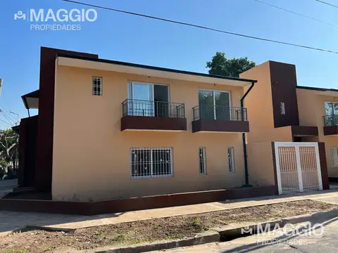 Depto Tipo Casa en Venta en Villa Sarmiento, USD 145.000