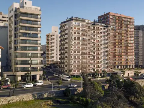 Departamento en Venta en Playa Grande, USD 315.000