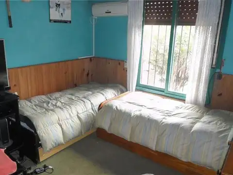 Casa 4 ambientes con 1 baño