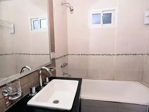 Hotel en Venta en Villa Gesell, USD 290.000