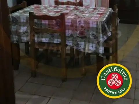 Casa 3 ambientes con 1 baño