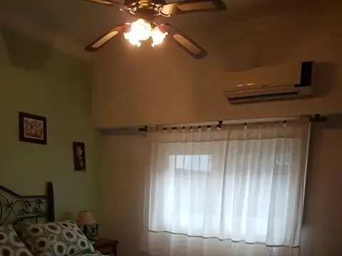 Depto Tipo Casa 4 ambientes con 1 baño