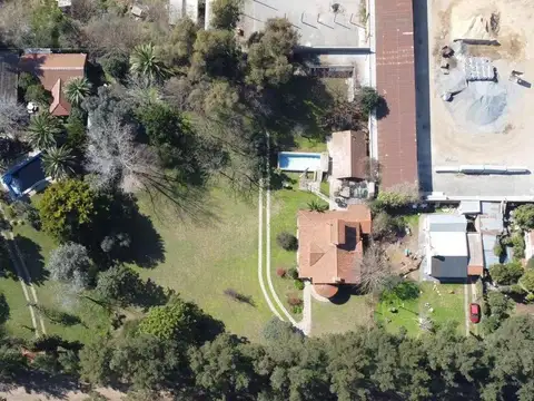 HERMOSA QUINTA EN VENTA CON POSIBILIDAD DE PERMUTA