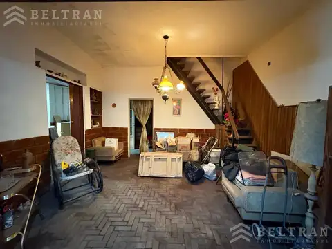 Casa 5 ambientes con 2 baños