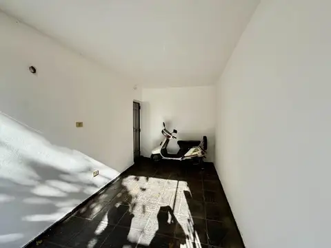 Casa en Venta en Parque Chacabuco, USD 125.000