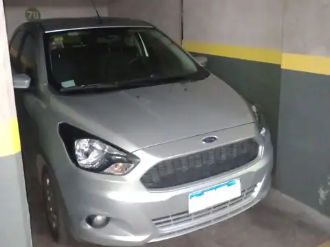 VENTA COCHERA CUBIERTA EN PALERMO