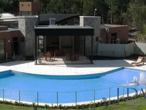 COCHERA EN VENTA AMANECERES RESIDENCE