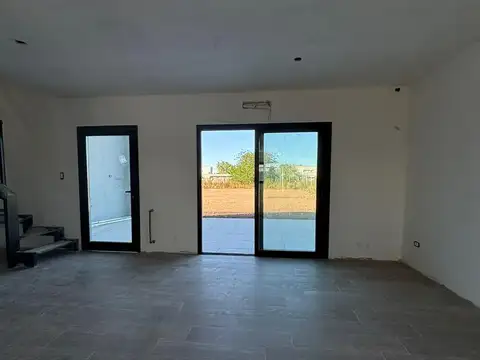 Casa en  venta Villa Castells, 4 y 490