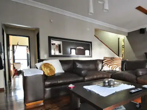 Casa en Venta en Castelar Norte, USD 400.000