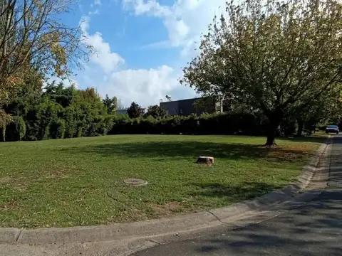 Venta Lote Interno en Esquina en San Isidro Labrador Villanueva Tigre