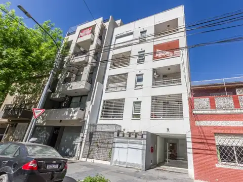 Venta semipiso 3 ambientes en parque Chas