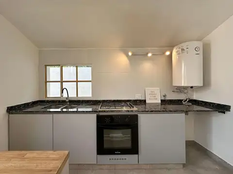 Casa 3 ambientes con 2 baños