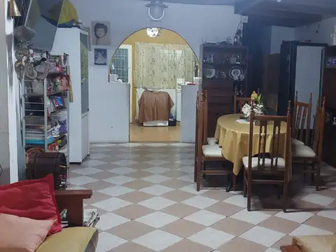 Avenida Eva Perón 3800, Piso PB