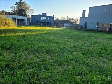 Terreno en Venta 30  mts Fondo