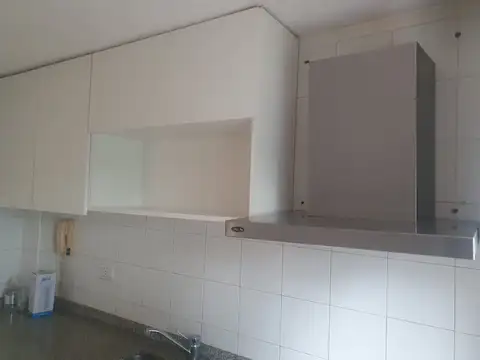 Departamento en Alquiler en Lomas De Zamora, $ 700.000
