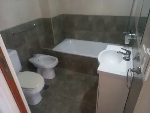 Juan Bautista Jantin 2000, Piso PB