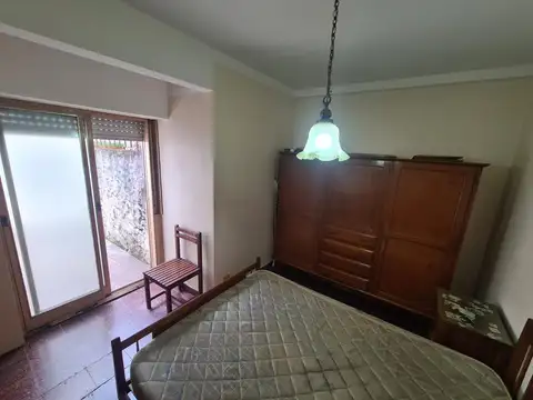 Depto Tipo Casa en Venta 50 años