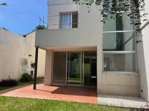 CASA ALQUILER PERMANENTE 2 DORMITORIOS  FISHERTON