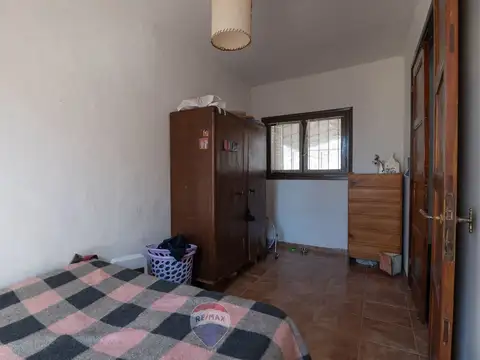 Casa 7 ambientes con 2 baños