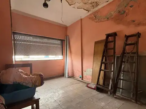 Local en Venta 62 años