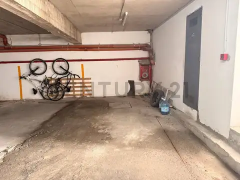 Cochera  cubierta en Venta en 43 entre 15 y 16