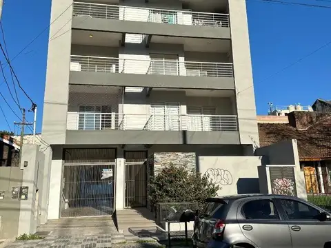 Departamento 2 ambientes con cochera