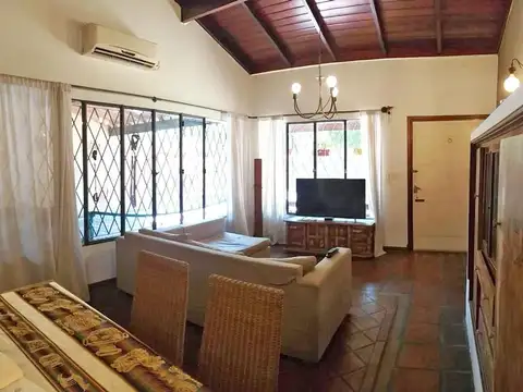 Casa en Venta en San Antonio de Padua, USD 250.000
