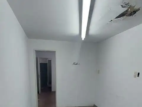 Galpon 300m2 c/entrada de vehiculo