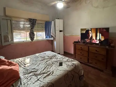 Depto Tipo Casa en Venta en Temperley, USD 55.000