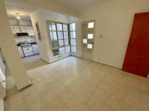 Depto Tipo Casa en Venta de 2 ambientes