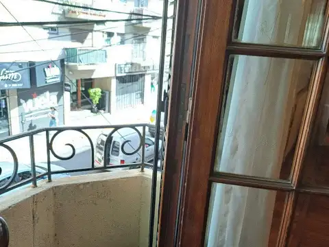 Depto Tipo Casa en Venta 70 años