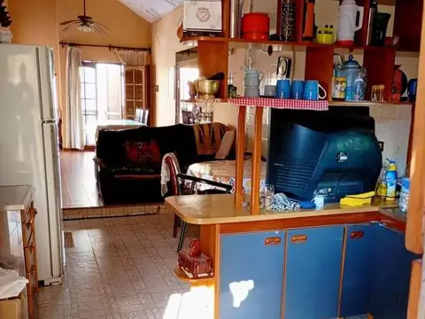 Casa 3 ambientes con 1 baño
