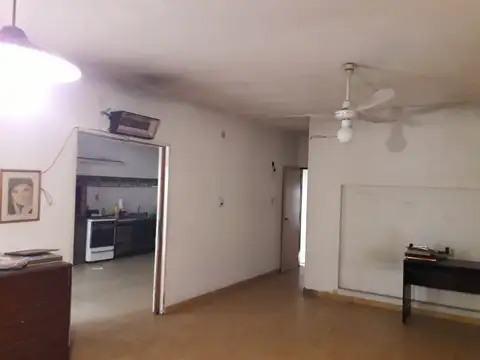 Casa en Venta en Castelar, USD 100.000