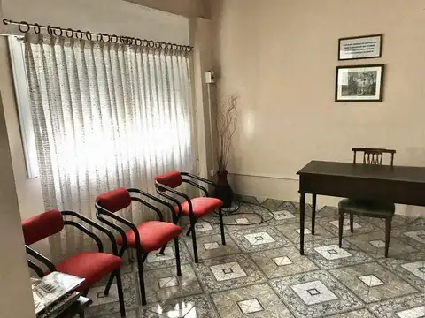 Local - Lanús Oeste