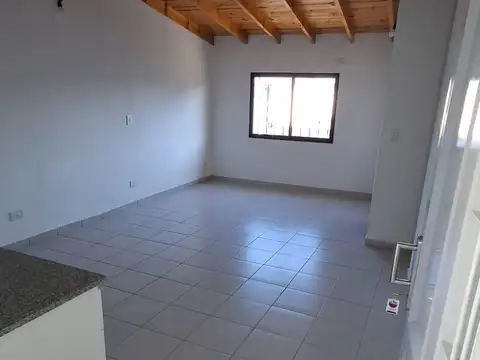 Acevedo 4600, Piso 1