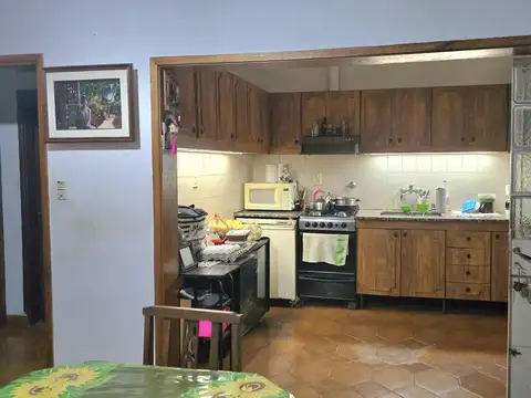 Casa 3 ambientes con 2 baños
