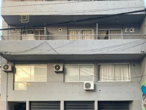 VENTA COCHERA EN ZONA MICROCENTRO