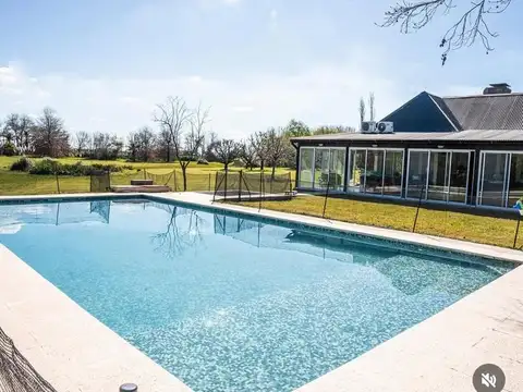 Casa 5 ambientes con 3 baños