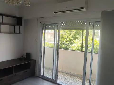 Av. Alvarez Jonte 4700, Piso 1