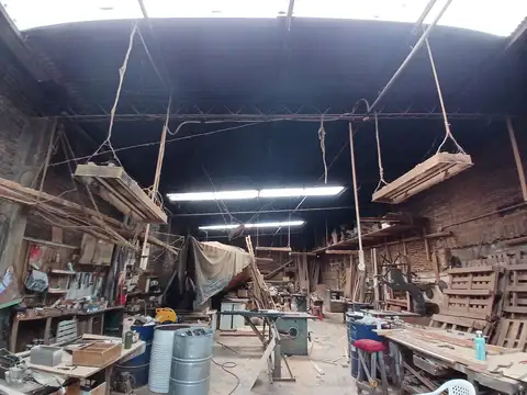 Galpon en Venta 8,66  mts Frente