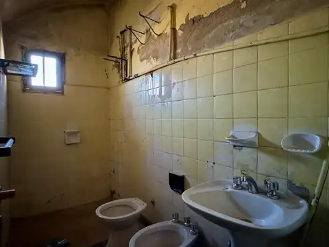 VENTA/VIVIENDA A REFACCIONAR/ BELLA ITALIA/RUTA 70