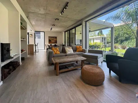 Casa en Alquiler en Country Loma Verde, Escobar.