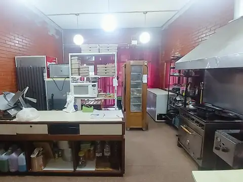 Se vende casa con LOCAL COMERCIAL  REAL OPORTUNIDAD  